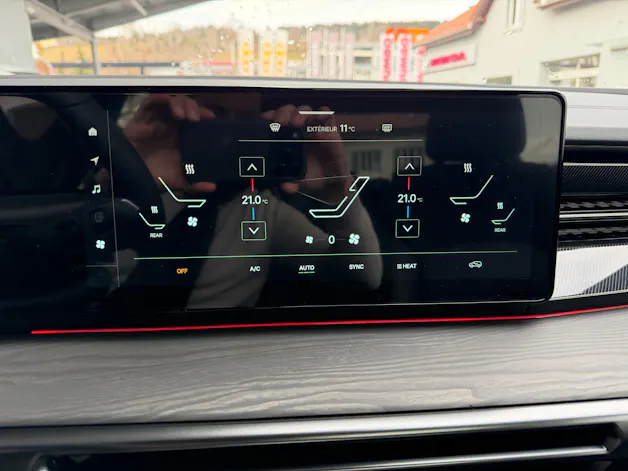 KGM -SsangYong Musso 80,6 kWh Blackline 4WD