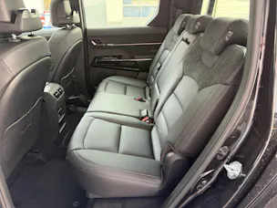 KGM -SsangYong Musso 80,6 kWh Blackline 4WD