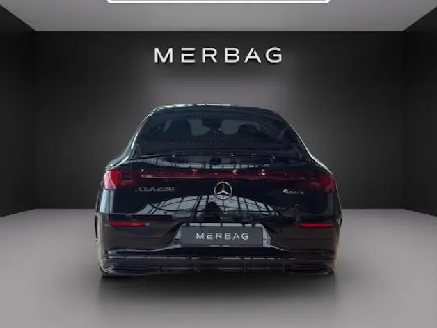 Mercedes-Benz CLA 220 8G-DCT 4Matic