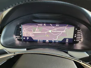 Škoda Kamiq 1.0 TSI Ambition DSG *Rückfahrkamera+8-fach bereift m. Pneu*