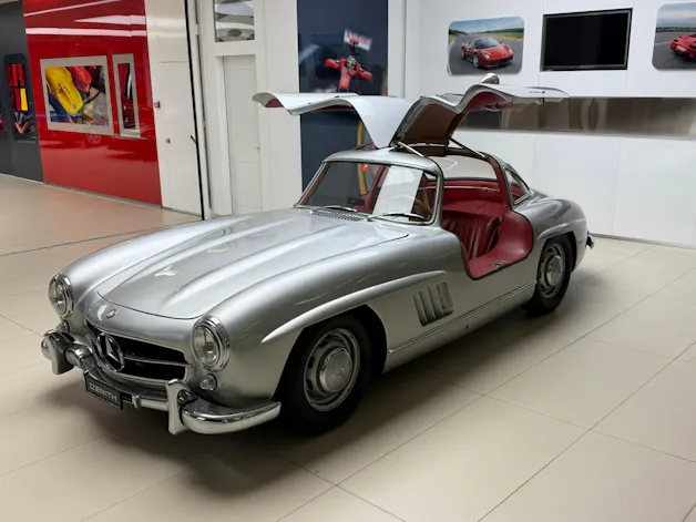 Mercedes-Benz 300 SL