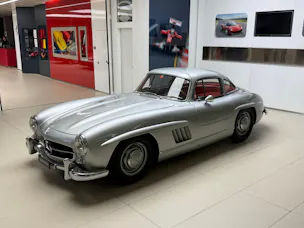 Mercedes-Benz 300 SL