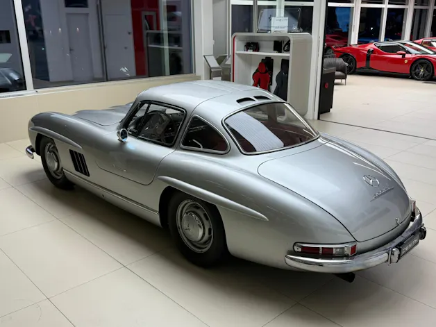 Mercedes-Benz 300 SL