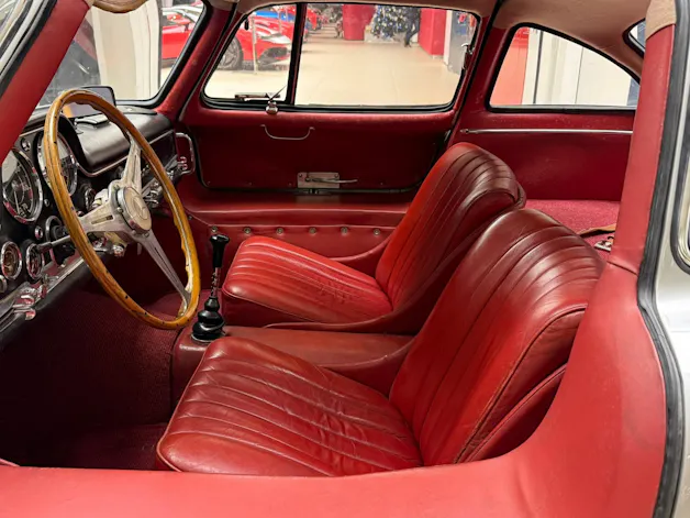 Mercedes-Benz 300 SL