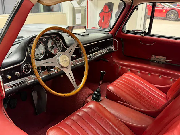 Mercedes-Benz 300 SL