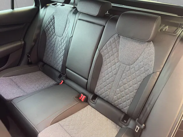 Škoda Octavia Combi 1.5 TSI mHEV DSG Dynamic