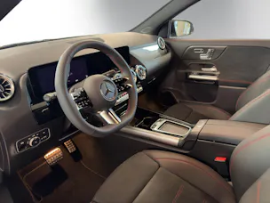 Mercedes-Benz GLA 220 4Matic 8G-DCT