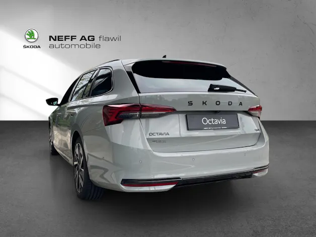 Škoda Octavia Combi 2.0 TSI DSG Sport Line 4x4