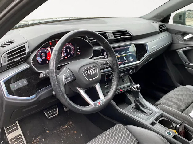Audi Q3 40 TFSI S line quattro S-tronic