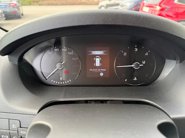 Fiat Ducato Maxi 35 L4H3 2.2MTJ 180PS 3T AHK 270°Tür, Holzboden, Doppelairbag, Apple Car Play