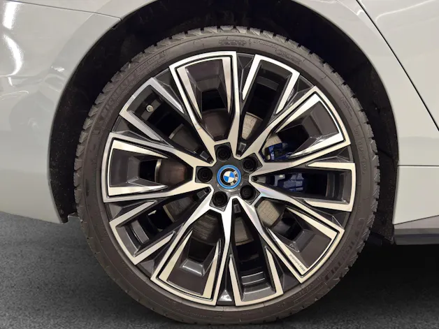 BMW i4 M50