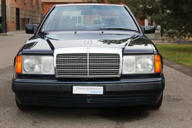 Mercedes-Benz 300 CE