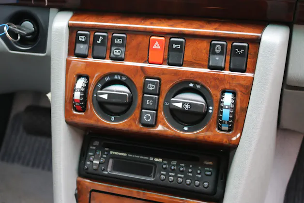 Mercedes-Benz 300 CE
