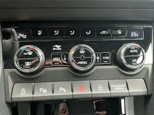 Škoda Kodiaq RS 4x4 *** TOPAUSSTATTUNG MIT WERKSGARANTIE ***