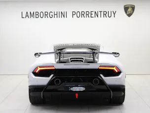 Lamborghini Huracan LP640-4 Coupé Performante DCT