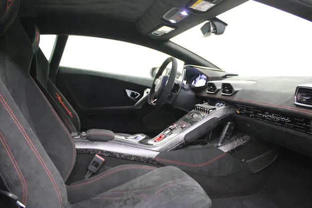 Lamborghini Huracan LP640-4 Coupé Performante DCT