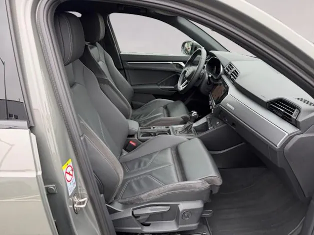 Audi Q3 35 TFSI S line Attraction S-tronic