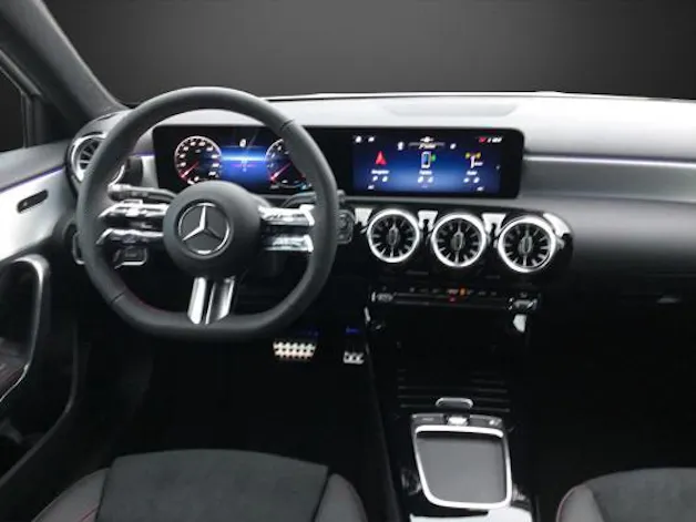 Mercedes-Benz A 250 4Matic 8G-DCT