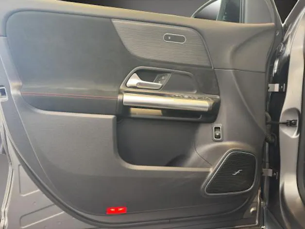 Mercedes-Benz EQA 350 AMG Line 4Matic