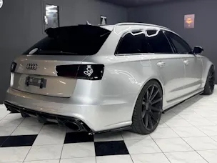 Audi RS6 Avant 4.0 TFSI V8 p