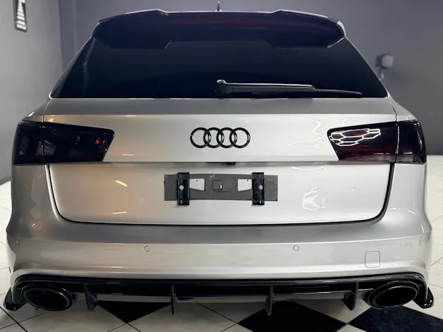 Audi RS6 Avant 4.0 TFSI V8 p
