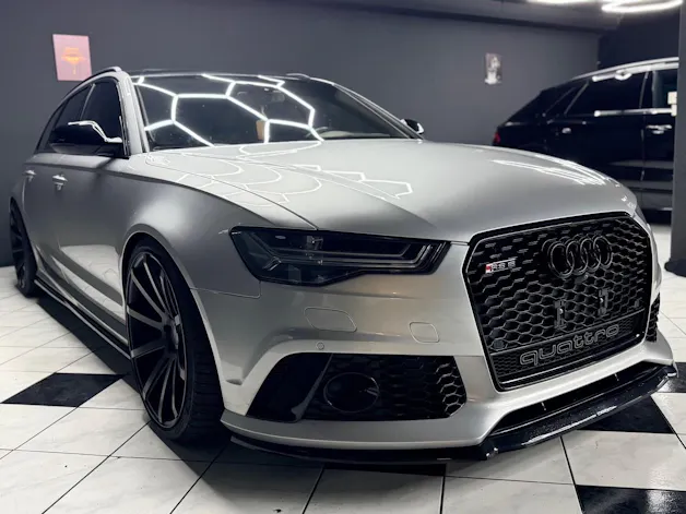 Audi RS6 Avant 4.0 TFSI V8 p