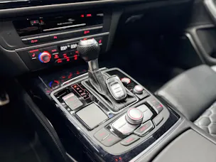 Audi RS6 Avant 4.0 TFSI V8 p