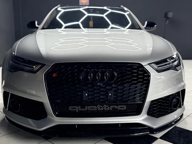 Audi RS6 Avant 4.0 TFSI V8 p