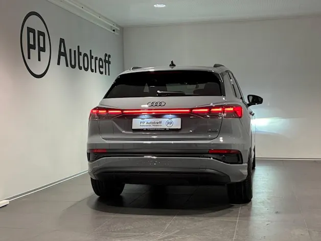 Audi Q4 e-tron 45 Attraction quattro