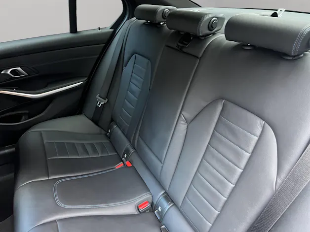 BMW 320d xDrive 48V Steptronic M Sport