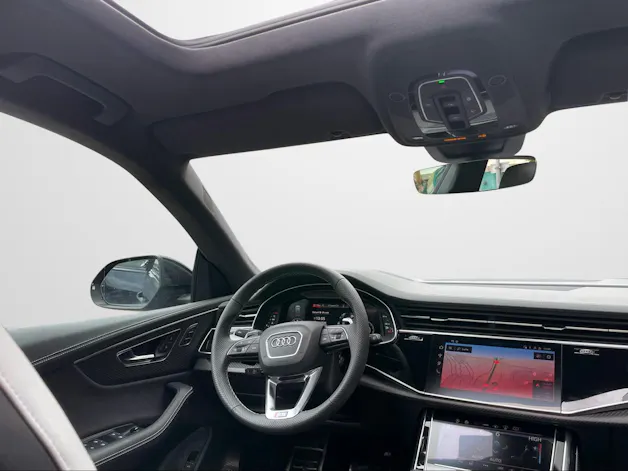 Audi RSQ8 quattro
