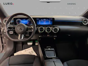 Mercedes-Benz CLA 200 - AMG / Rückfahrkamera / Ambiente-Licht / 19 Zoll Räder