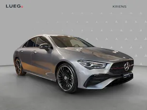 Mercedes-Benz CLA 200 - AMG / Rückfahrkamera / Ambiente-Licht / 19 Zoll Räder