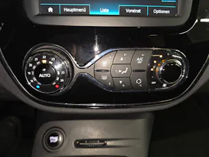 Renault Captur 1.5 dCi Intens EDC