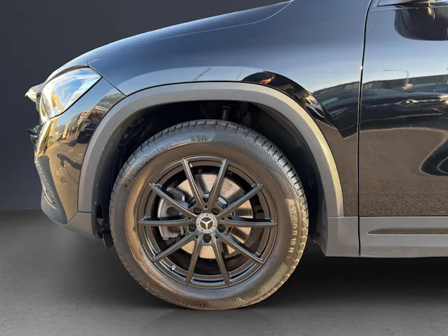 Mercedes-Benz GLA 220d 4Matic Progressive 8G-DCT