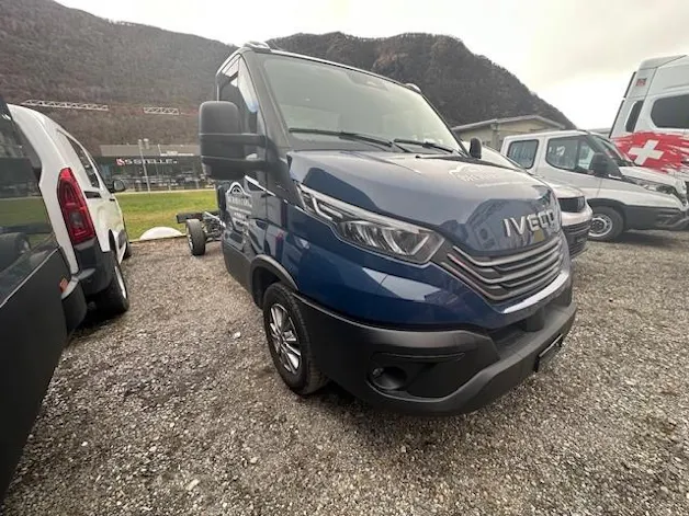 Iveco 35 S 180PS