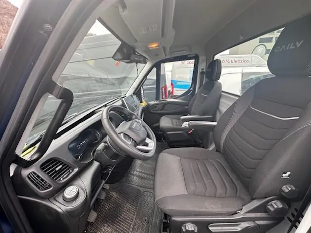 Iveco 35 S 180PS