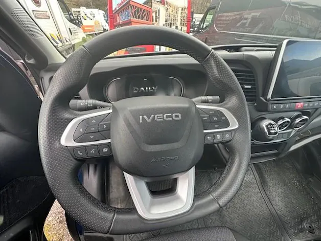Iveco 35 S 180PS