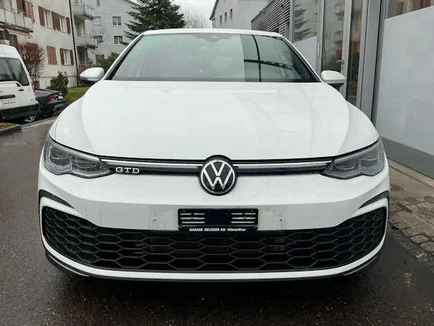 VW Golf GTD 2.0 TDI DSG 200PS *** ANHÄNGERKUPPLUNG & 8FACH BEREIFT ***