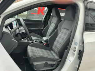 VW Golf GTD 2.0 TDI DSG 200PS *** ANHÄNGERKUPPLUNG & 8FACH BEREIFT ***