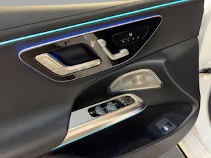 Mercedes-Benz E 450 d 4M - AMG / 360 Grad Kamera / Digital Light / Panorama-Dach