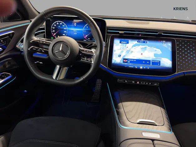 Mercedes-Benz E 450 d 4M - AMG / 360 Grad Kamera / Digital Light / Panorama-Dach