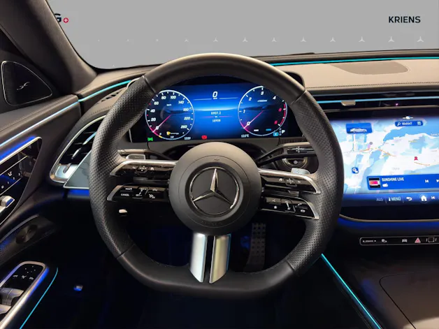 Mercedes-Benz E 450 d 4M - AMG / 360 Grad Kamera / Digital Light / Panorama-Dach