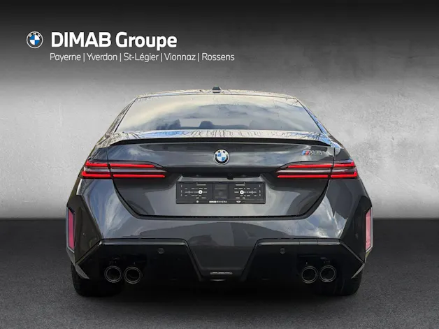 BMW M5 xDrive