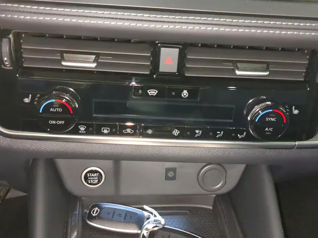 Nissan Qashqai 1.3 DIG-T MHEV N-Connecta Xtronic