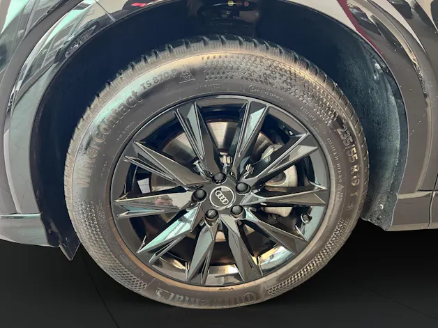 Audi Q4 e-tron 50 quattro