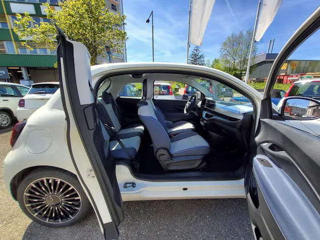 Fiat 500 3+1 electric 87 kW Icon
