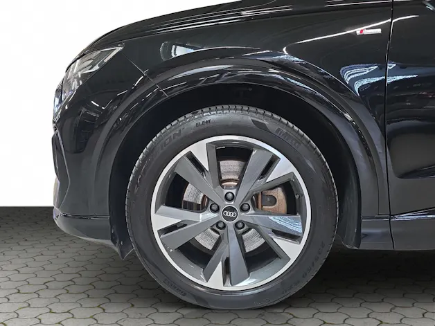 Audi Q4 e-tron 50 quattro