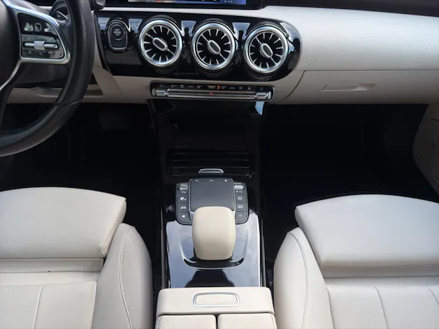Mercedes-Benz A 250e Progressive