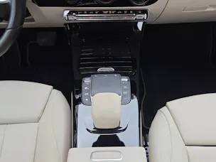 Mercedes-Benz A 250e Progressive